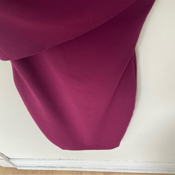Likely Wilshire One Shoulder Ruffle Dress in Plum sz 4 - Picture 7 of 14